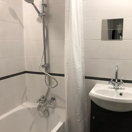 Daire Cite Pilleux - Charming In A Flowery Pedestrian Lane *