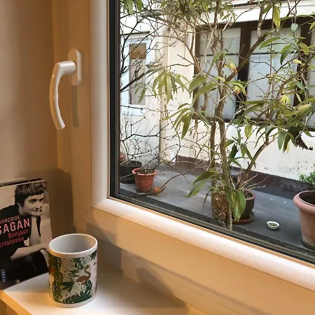 Daire Cite Pilleux - Charming In A Flowery Pedestrian Lane *